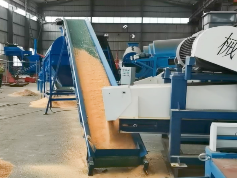 210木屑機(jī)生產(chǎn)線(xiàn)